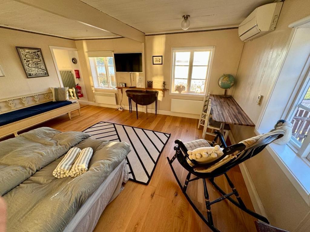 Remarkable Harbour View Cabin. Osthammar Exterior photo